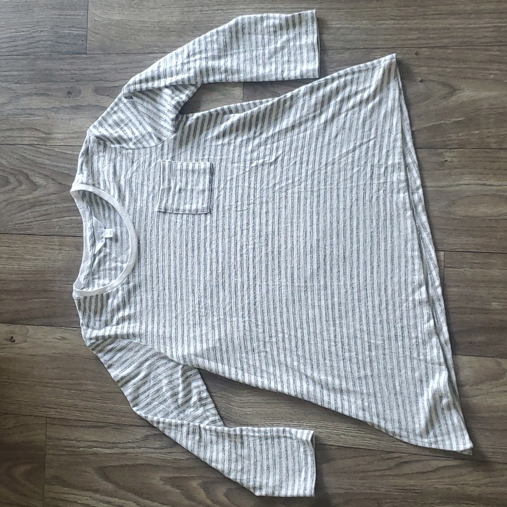 NWOT Market & Spruce Long Sleeve Asymmetrical Top Sz Small